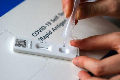 Mỹ: Cảnh báo dung dịch kit test COVID-19 có hóa chất nguy hiểm