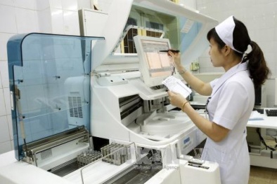 Từ 1/4/2022, không được mua bán trang thiết bị y tế khi chưa có giá kê khai