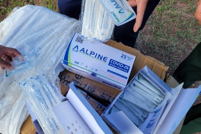 Bắt giữ hàng nghìn kit test COVID-19 không hóa đơn, chứng từ tại Quảng Trị