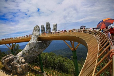 Làm gì để kéo khách du lịch quốc tế trở lại?