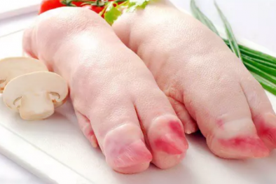 Bổ sung collagen bằng móng giò là phản khoa học