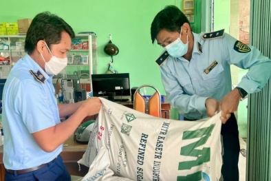 Đồng Tháp: Phát hiện và thu giữ lượng lớn đường cát nhập lậu