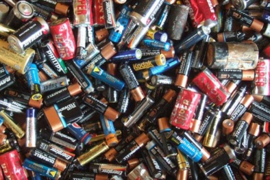 Mối hiểm nguy từ những viên pin đã qua sử dụng