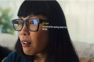 Phát triển kính mắt thông minh có thể phiên dịch mọi ngôn ngữ