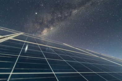 Phát hiện công nghệ tạo ra điện Mặt trời vào ban đêm