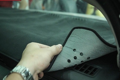 Dùng thảm táp lô cho ô tô: Lợi bất cập hại