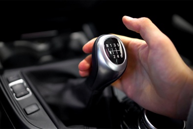 2023 - Mercedes-Benz sẽ loại bỏ toàn bộ xe hộp số sàn