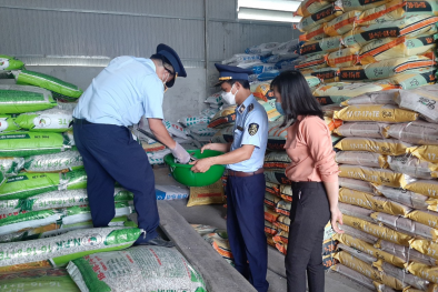 Tiền Giang: Thu giữ hơn 5 tấn phân bón NPK không đảm bảo chất lượng