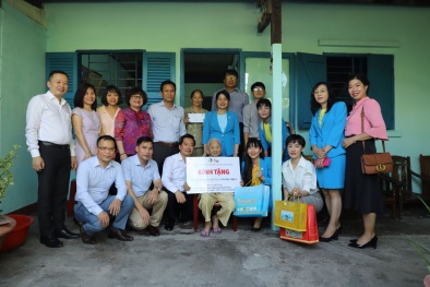 Thăm hỏi và tặng quà Mẹ Việt Nam anh hùng tại tỉnh Khánh Hoà