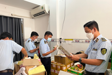 Thu giữ hơn 15.000 sản phẩm mỹ phẩm quảng cáo bán trên mạng xã hội