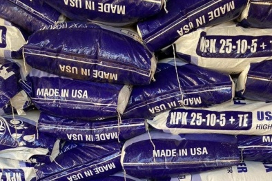 Liên tiếp phát hiện các cơ sở kinh doanh phân bón giả, kém chất lượng