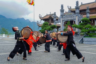 Lên Fansipan xem chương trình nghệ thuật 'Chuyện tình Đỗ Quyên'