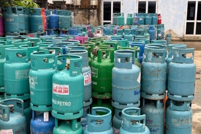 Phát hiện hàng ngàn vỏ bình gas có dấu hiệu tập kết trái phép