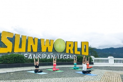 Ngày Quốc tế Yoga lần thứ 8 tại Việt Nam được tổ chức trên đỉnh Fansipan