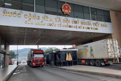 Khuyến cáo DN dừng đưa nông sản lên cửa khẩu Kim Thành