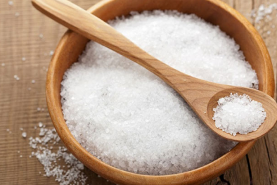 Thói quen ăn mặn có nguy cơ gây gãy xương 