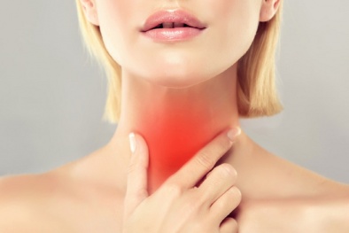 Sai lầm khi dùng thuốc, dung dịch sát trùng khiến viêm họng càng trầm trọng hơn 