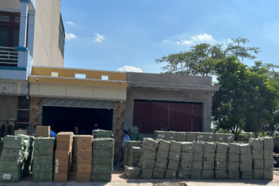 Bắc Ninh phát hiện kho chứa hơn 20 tấn nước hoa, mỹ phẩm nghi giả nhãn hiệu nổi tiếng