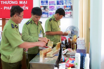 Làm sao để hạn chế tình trạng hàng giả 'luồn lách' qua kênh chính ngạch?