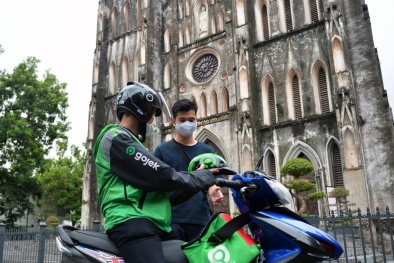 Các hãng xe công nghệ thu thêm phụ phí, Bộ Tài chính nói gì?