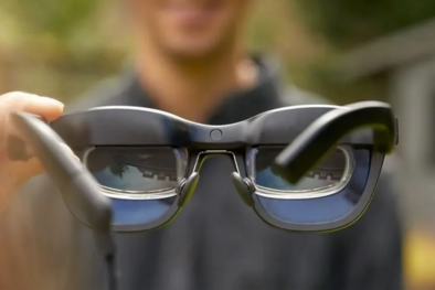 Kính thông minh có khả năng chuyển giọng nói thành văn bản