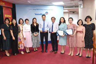 VietinBank đón nhận 2 giải thưởng do JPMorgan trao tặng