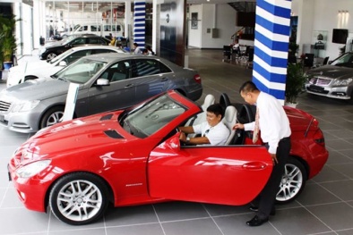 Giá ô tô nhập khẩu dưới 9 chỗ tăng mạnh