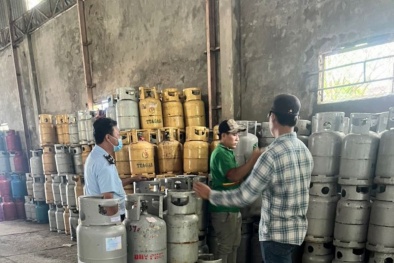 Kiên Giang: Thu giữ hàng loạt chai LGP giả mạo nhãn hiệu  