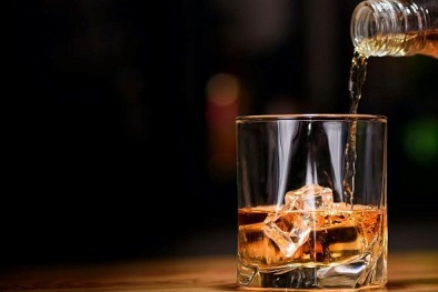 Cảnh báo: Uống hơn 5 ly rượu mỗi tuần sẽ làm tăng tốc đồng hồ sinh học của cơ thể