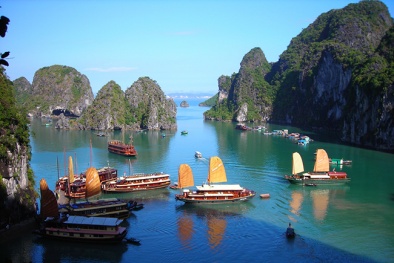 Chống rác thải nhựa- Nâng cao chất lượng, hình ảnh du lịch Hạ Long