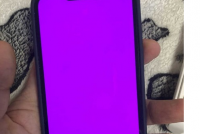 iPhone 13 Pro bất ngờ hỏng màn hình khiến nhiều khách hàng hoang mang 