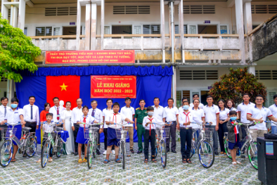 PV GAS- Tiếp sức đến trường mùa Khai giảng năm học 2022 cho các em học sinh khó khăn