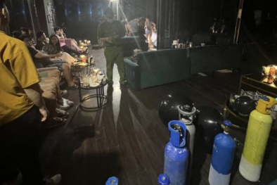 Hà Nội phát hiện, xử lý cơ sở kinh doanh trái phép bóng cười