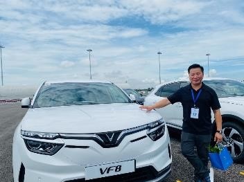 Truyền thông quốc tế: Chính thức xuất xưởng VF 8, VinFast đang tăng tốc