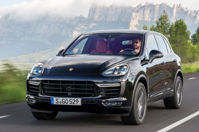 Triệu hồi gần 200.000 xe Porsche vì lỗi đèn pha