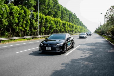 Toyota Việt Nam tổ chức chương trình trải nghiệm 'Hành trình xanh cùng Hybrid'