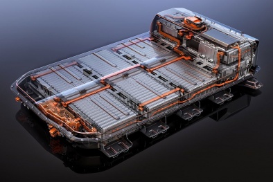 Loại pin lithium-ion cho phép xe điện chạy 630 km một lần sạc