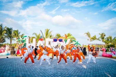 Bùng nổ cảm xúc tại sự kiện khai trương Vịnh biển Bốn mùa Paradise Bay