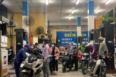 Số cửa hàng bị gián đoạn cung ứng xăng dầu tại TP.HCM giảm một nửa
