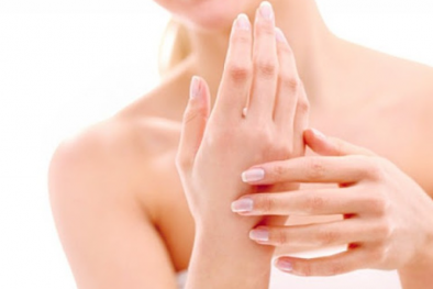 Những loại mỹ phẩm chăm sóc da tránh dùng nhiều, bác sĩ chỉ ra cách dùng chuẩn an toàn