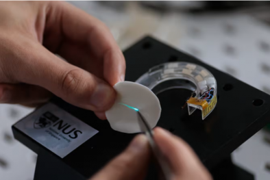 Dụng cụ bảo vệ miệng cho phép người dùng điều khiển thiết bị điện tử bằng lực cắn