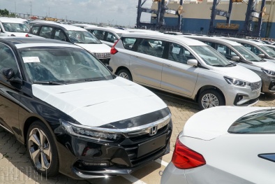 Nhập khẩu ô tô trong 10 tháng vượt cả năm 2020