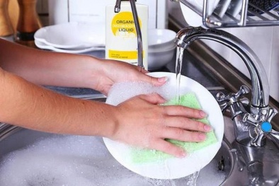 Rửa bát không đúng cách có thể gây hại cho sức khỏe