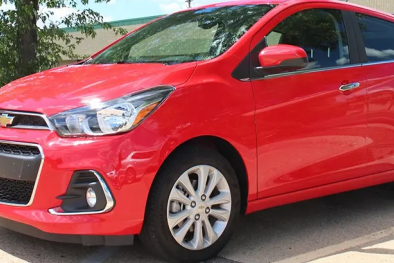 8 mẫu xe ô tô cũ tầm giá 200-250 triệu đáng cân nhắc để 'xuống tiền'