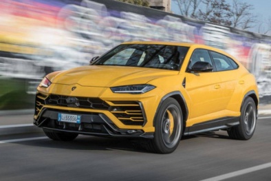 Triệu hồi lô siêu xe SUV Lamborghini Urus vì lỗi màn hình