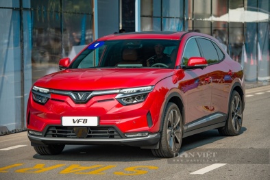 VinFast VF 8 tăng giá 20 triệu đồng