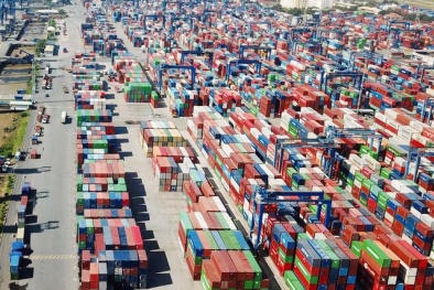 Xuất nhập khẩu 2022 dự kiến lập đỉnh mới giữa tháng 12