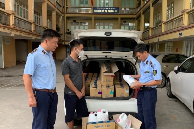 Thái Nguyên: Thu giữ gần 100 chai nước giặt D-nee nhập lậu