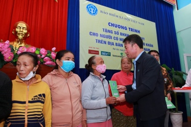 BHXH Việt Nam: Chung tay để người dân khó khăn được tham gia BHXH và có BHYT