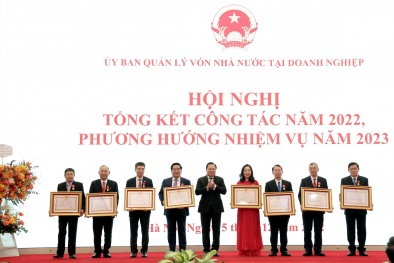 Phó Tổng giám đốc Petrovietnam, Chủ tịch HĐQT PV GAS nhận Huân chương Lao động hạng Nhì